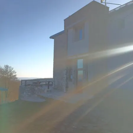 Nagy-hideg-hegyi Turistahaz Hostel