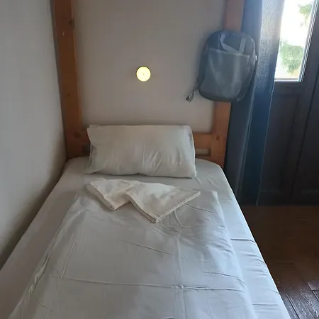 Nagy-hideg-hegyi Turistahaz * Perocseny